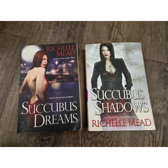 Richelle Mead Paperback Books Novels Succubus Dreams Shadows Lot of 2 - Picture 1 of 3